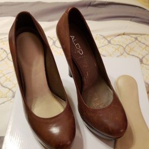Aldo Filary brown leather heels